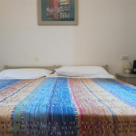 Albergo Dei 10 Colori Procchio  Bagian luar foto