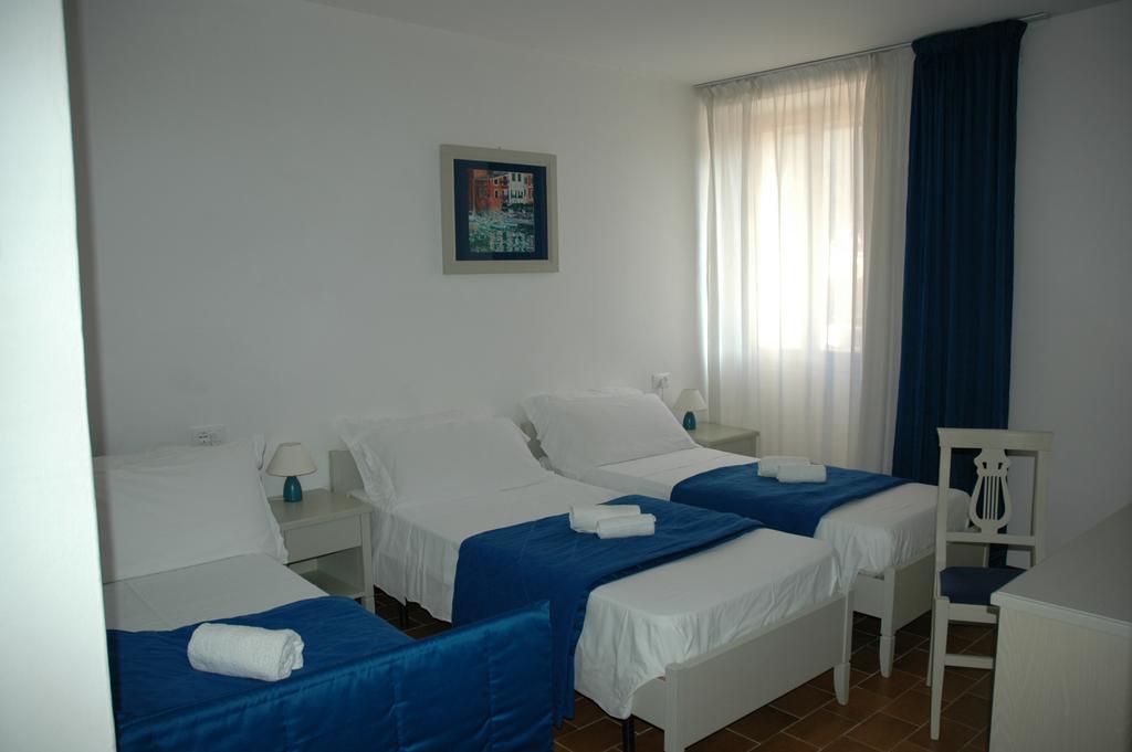 Albergo Dei 10 Colori Procchio  Bagian luar foto