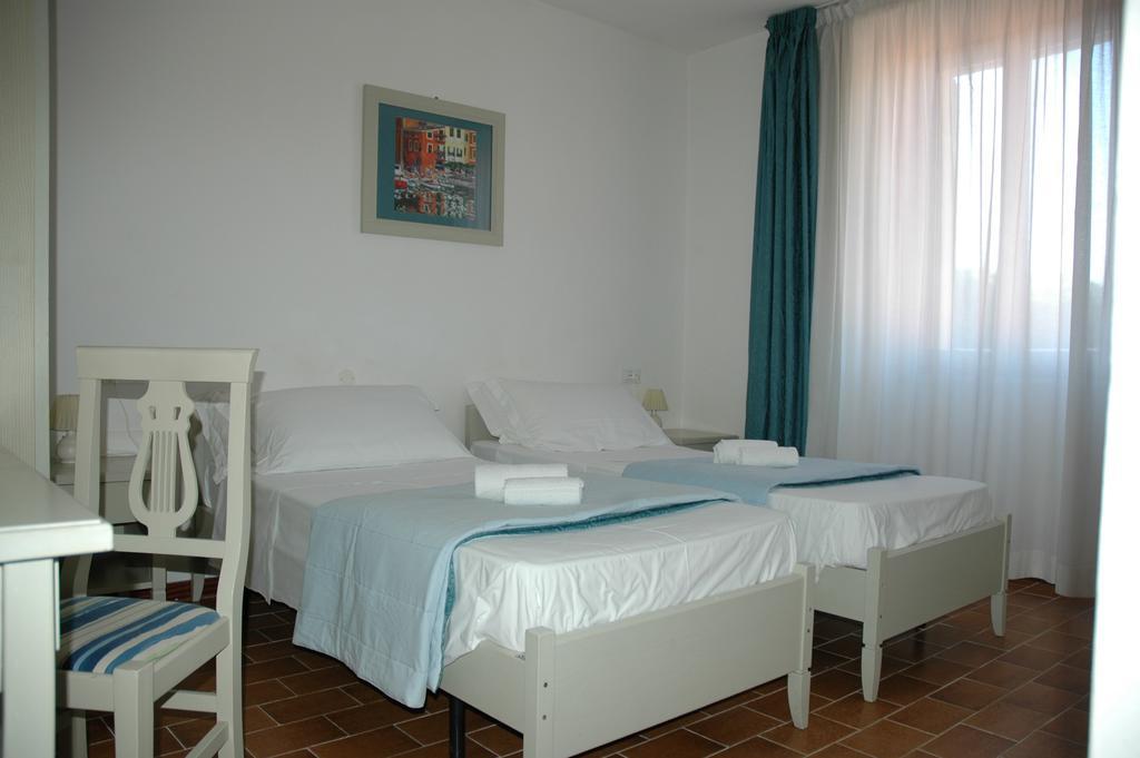 Albergo Dei 10 Colori Procchio  Bagian luar foto