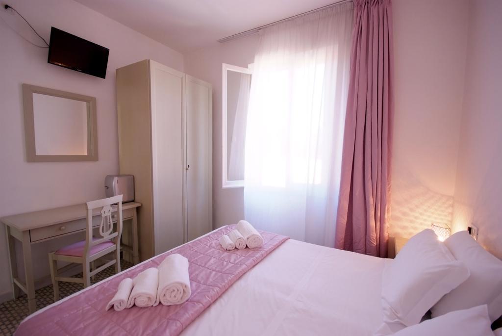 Albergo Dei 10 Colori Procchio  Bagian luar foto