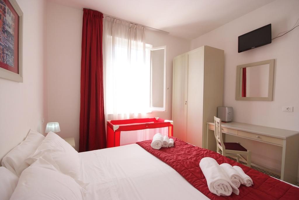 Albergo Dei 10 Colori Procchio  Bagian luar foto