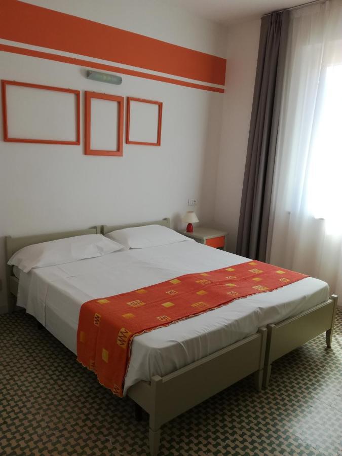 Albergo Dei 10 Colori Procchio  Bagian luar foto